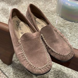 Arcopedico Alice Mocassin in Mouse color Nubuck suede, Size 40 or 9, worn one x
